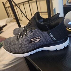 Skechers Gray Slip-ins Sneakers 8.5w